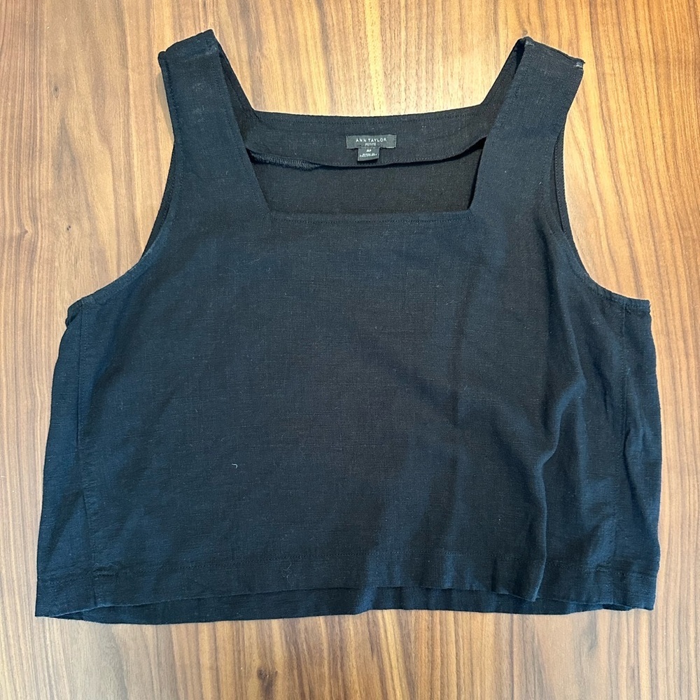 Ann Taylor | Size: MP | Black Square Neck Cropped Linen Tank